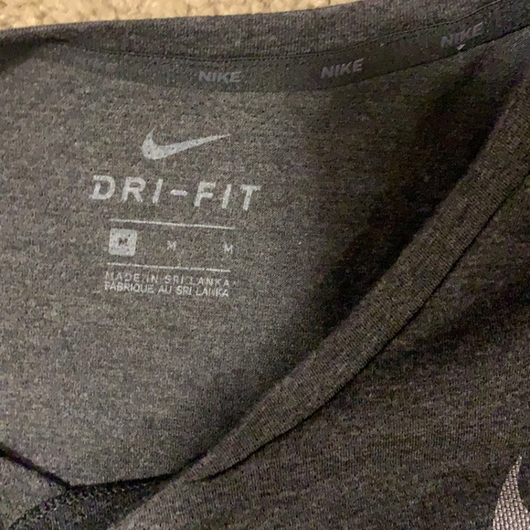 Gray breathe Nike dri fit t shirt - Picture 2 of 3